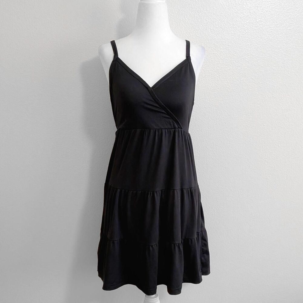 Hollister Black Tiered V-Neck Mini Babydoll Dress | Size M